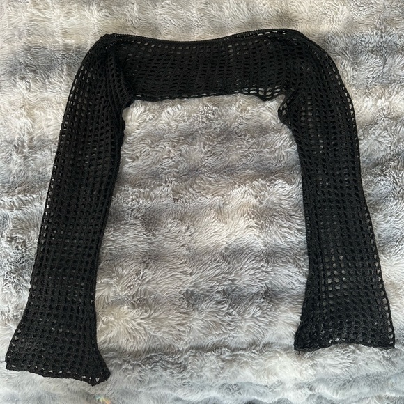 Elegant Black Crochet Mini Tank Sleeves Scarf - Picture 2 of 6